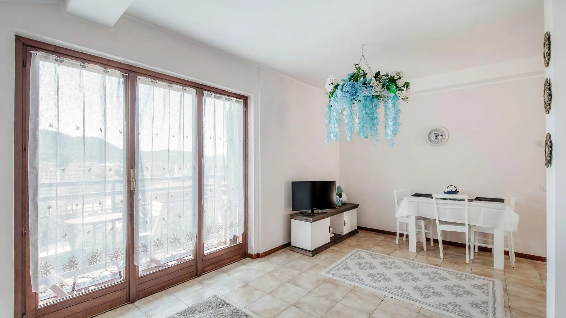 Appartamento Wisteria Rooms On Lake Côme