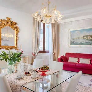 https://appartamento-perla.hotelslidodijesolo.com
