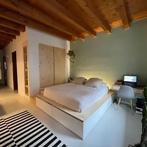 https://sannazaro-home.hotelinveneto.com