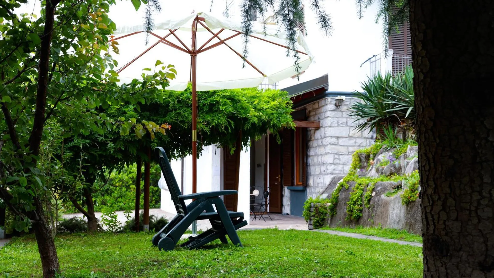 Wisteria Rooms On Lake 科莫 公寓